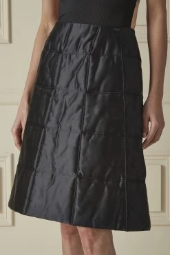 Chanel Black Quilted A-Line Skirt -Fashion clothing 60CHW 087 3
