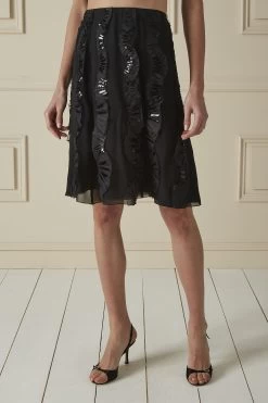 Fashion clothing 32 Chanel Black Silk Sequined Ribbon Skirt