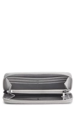 Chanel Silver Leather 'CC' Zip Around Wallet -Fashion clothing Q6A2TK1LVB000 4