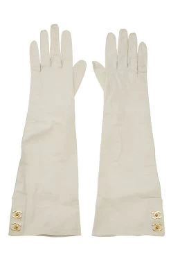 Chanel White Leather 'CC' Turnlock Gloves