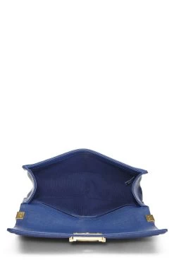Chanel Blue Quilted Caviar Boy Bag Medium -Fashion clothing Q6B01A1IB7007 6