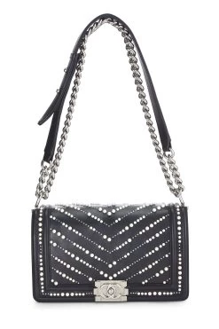 Chanel Black Calfskin Chevron Pearl Boy Bag Medium