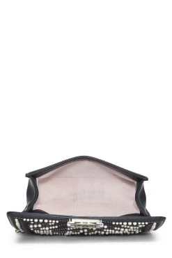 Chanel Black Calfskin Chevron Pearl Boy Bag Medium 11 Chanel Black Calfskin Chevron Pearl Boy Bag Medium -Fashion clothing Q6B37U3PK7001 6