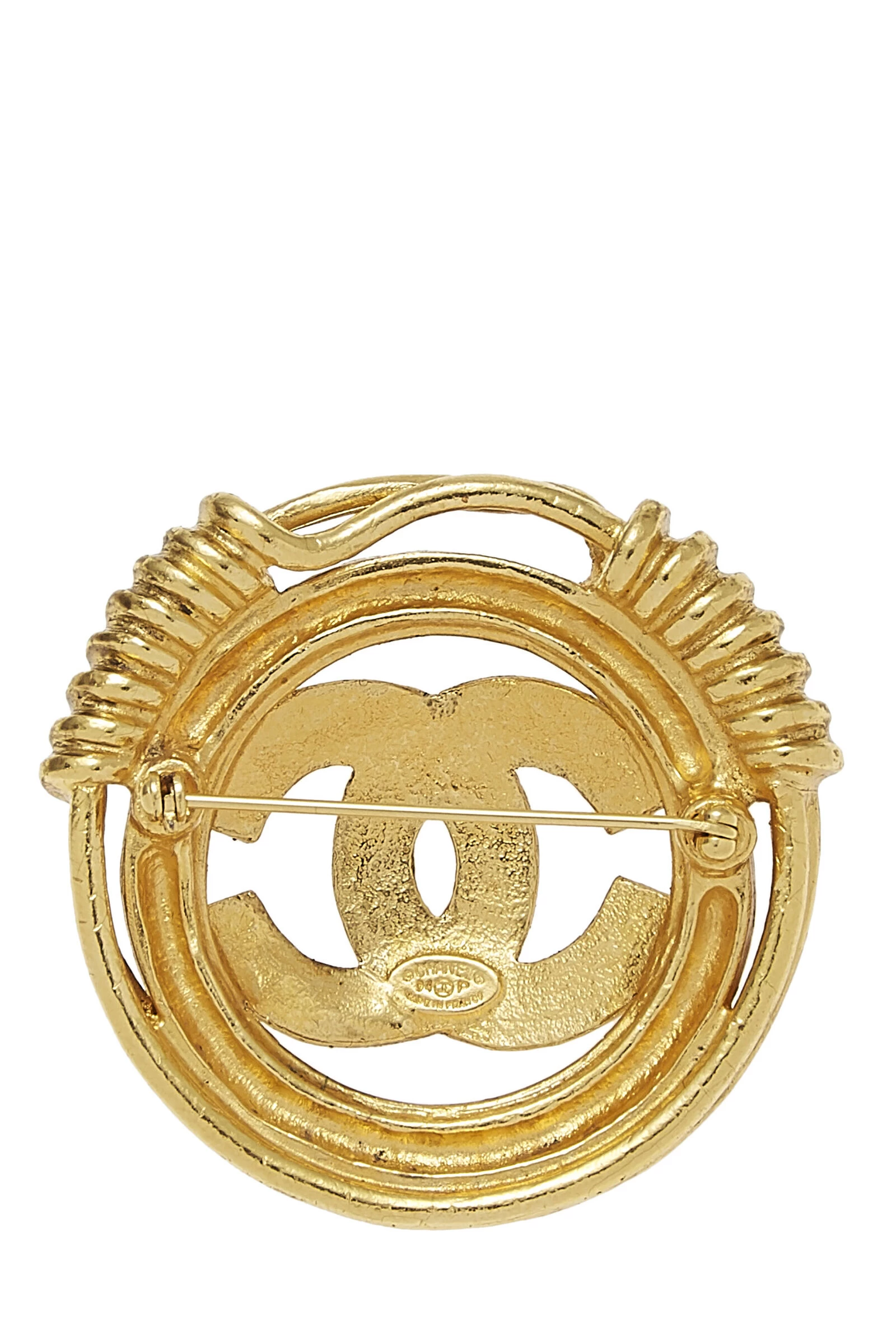 Chanel Gold 'CC' In Ring Border Pin 2 Chanel Gold 'CC' In Ring Border Pin - Image 2