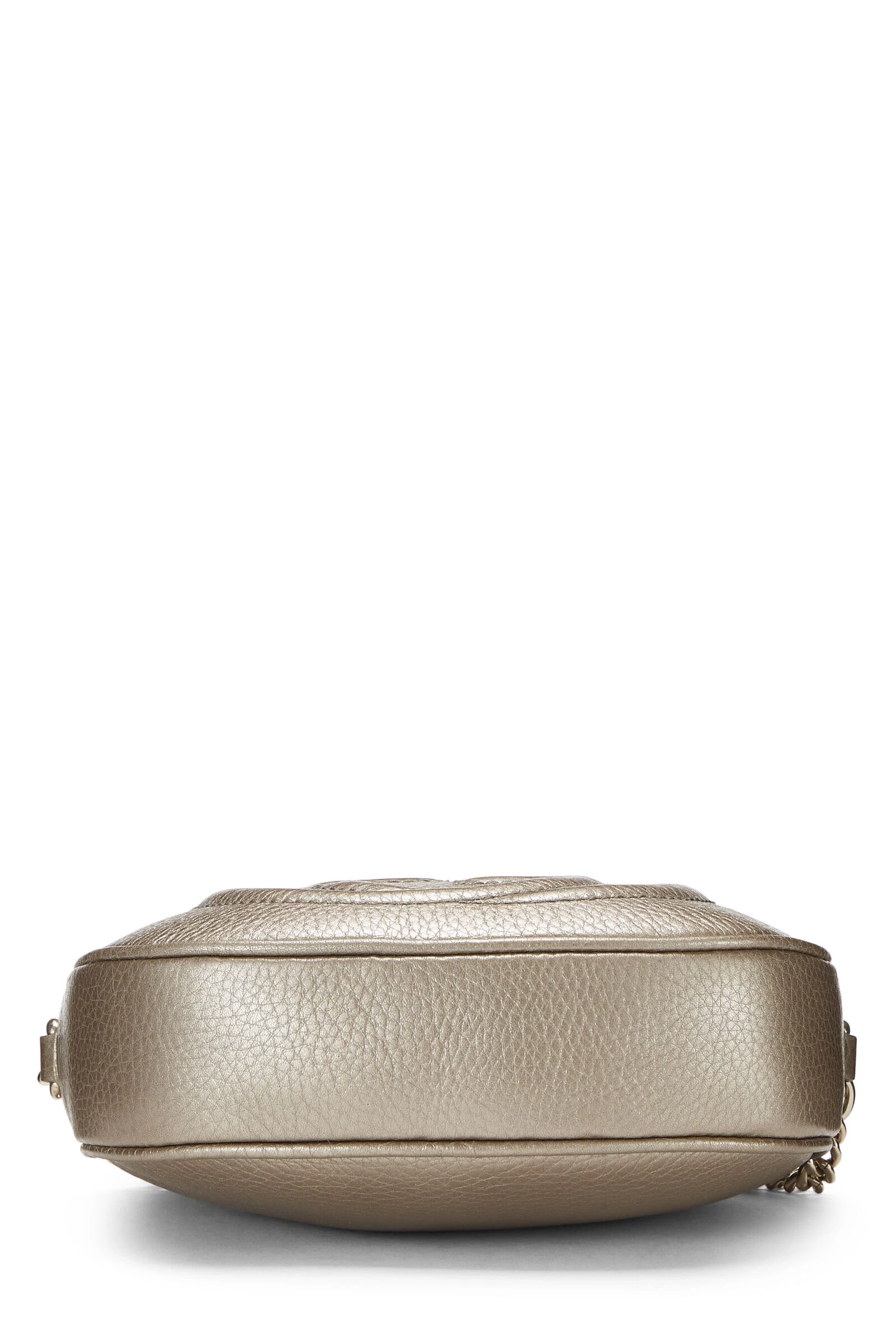 Gucci Metallic Gold Leather Soho Round Chain Crossbody Mini 5 Gucci Metallic Gold Leather Soho Round Chain Crossbody Mini - Image 5